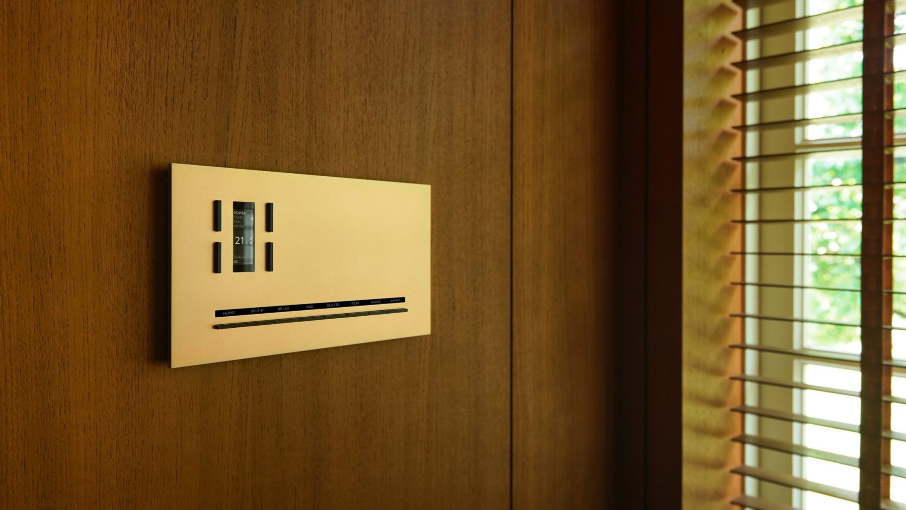 Sublime Max panel in a study